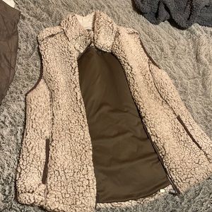 L wool crème and brown vest